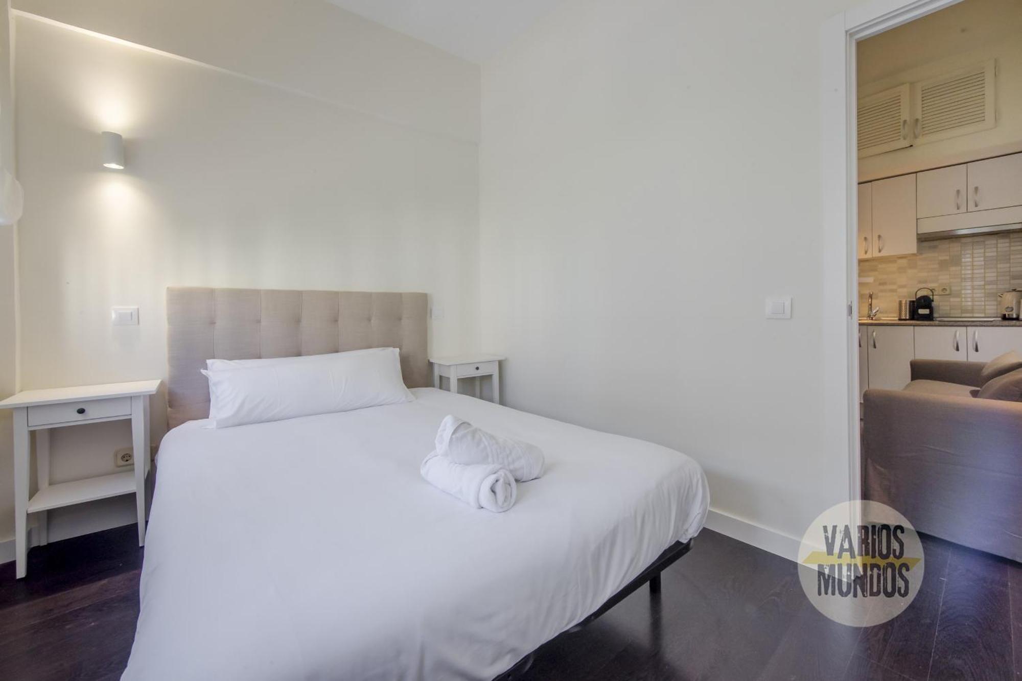 Confortable Apt Para 3 Pax A 1 Min De Gran Via Madrid Exteriör bild