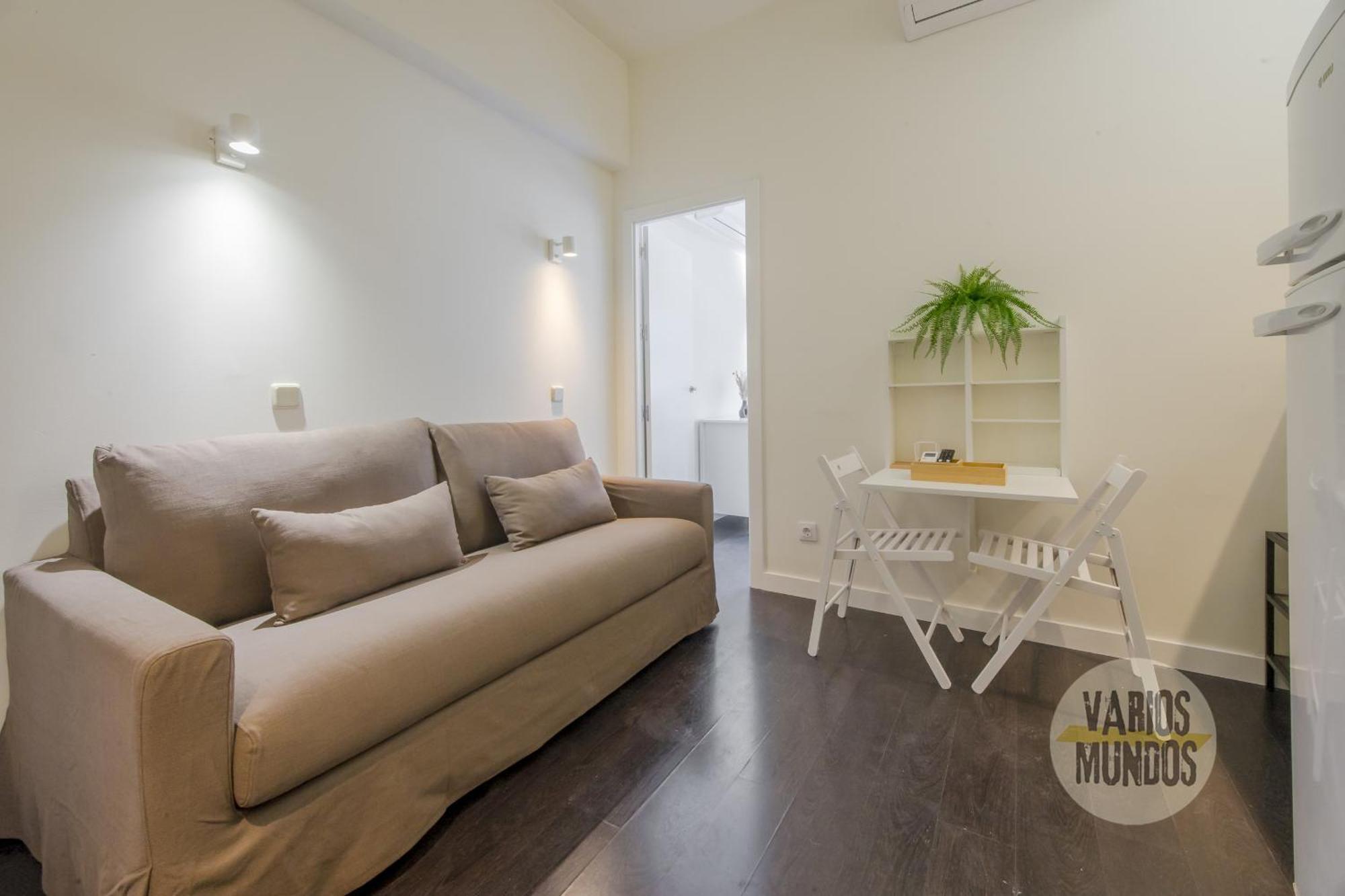 Confortable Apt Para 3 Pax A 1 Min De Gran Via Madrid Exteriör bild