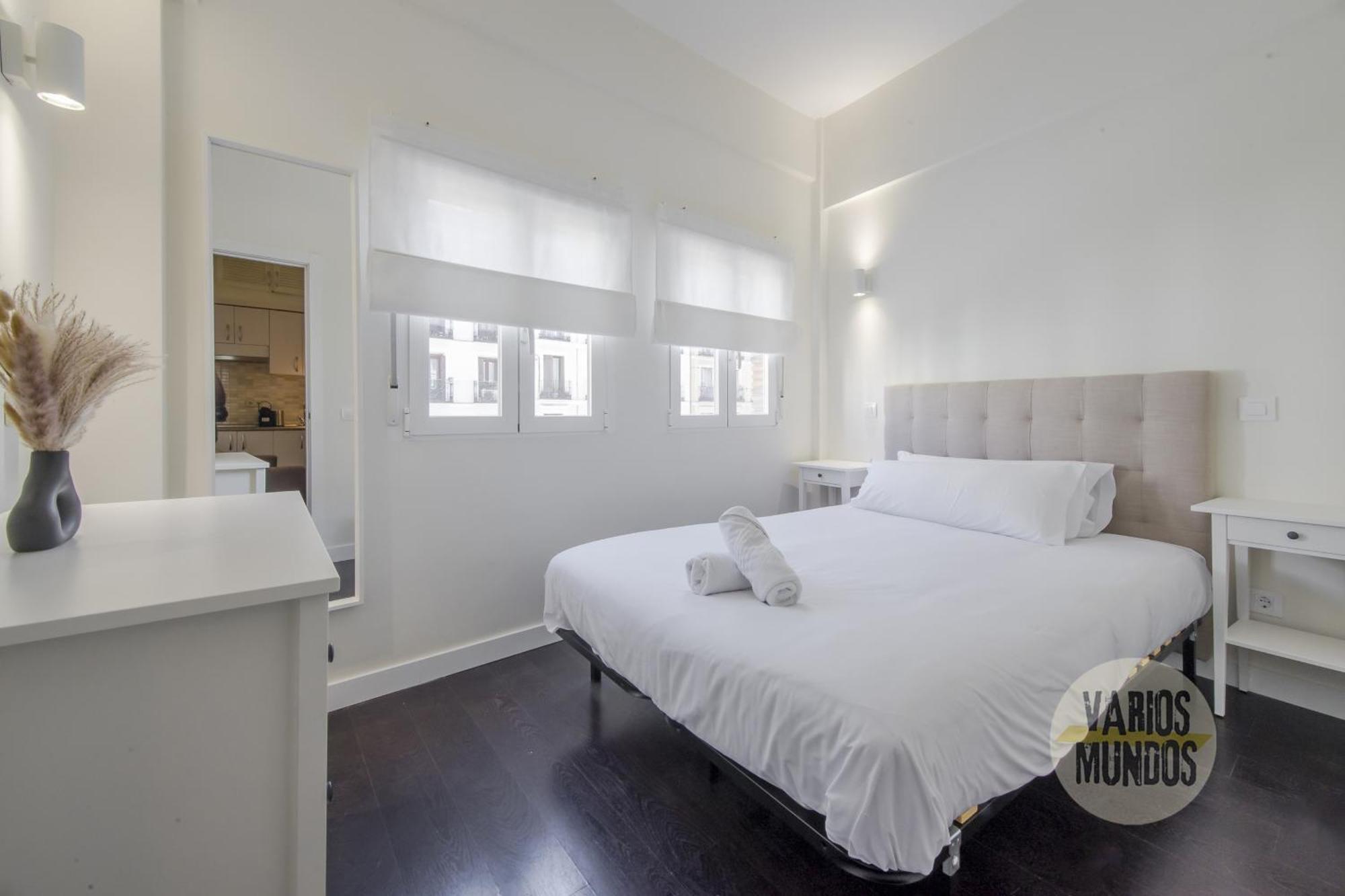 Confortable Apt Para 3 Pax A 1 Min De Gran Via Madrid Exteriör bild